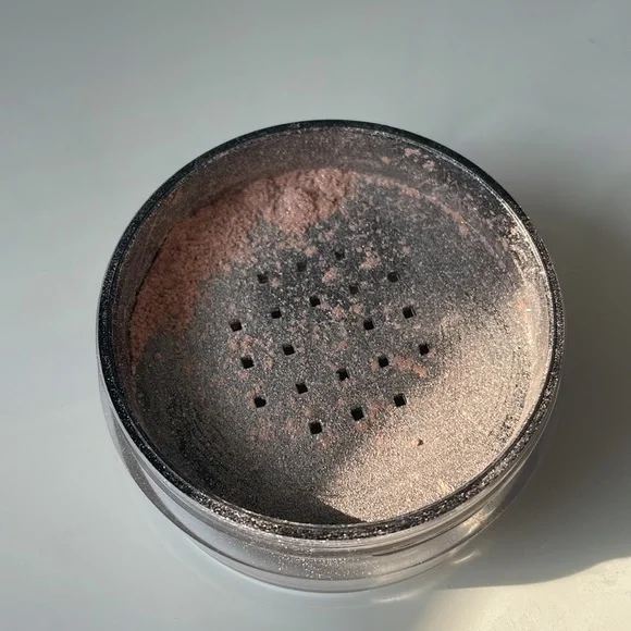 Mac Iridescent Powder - Picture 4 of 8